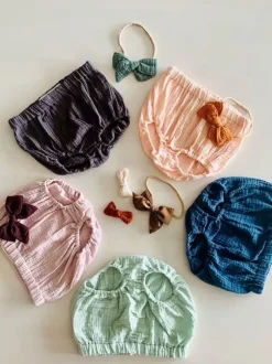 Gipsy Parrot Bloomers – Pehmeät Harsohousut Tytövauvalle, Aprikoosi