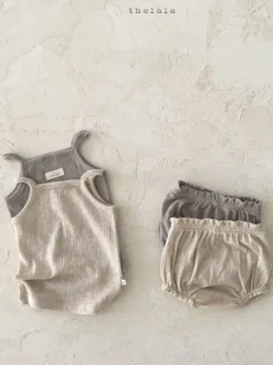 Islet vauvan hihaton toppi ja bloomers -setti | LALA