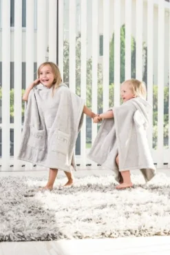 Luin Living Ponchopyyhe, 4 eri kokoa,Pearl Grey