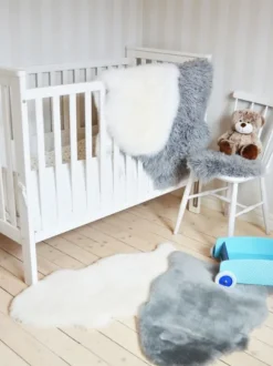 Skinnwille Babycare talja vauvalle (valkoinen)